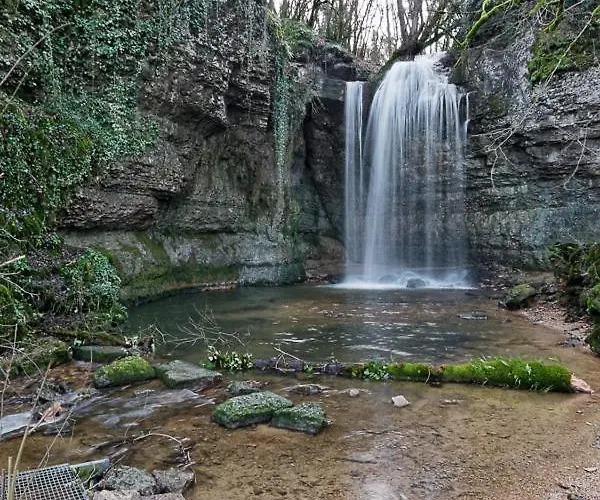 Rez De Chaussee Renove Confort A Proximite Thermes Et Casino * La Roche-Posay